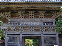 二天門より入り口方面を望む