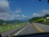 東照宮を目指して・・・男体山はもう雲の中