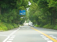 道の駅へ・・・荘厳な杉並木