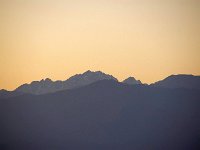 夕日の中の穂高連峰・・・神々しい！