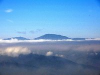 彼方に御嶽山