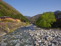 上流を望む