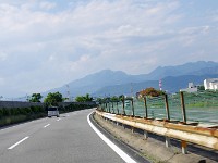 彼方に八ヶ岳