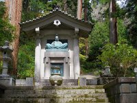 南部さん；何故かこの格好？