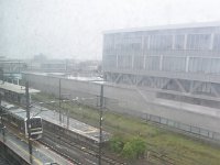 眼科はホームです。踏切音で目覚めました。