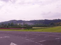IMG 7627  広大な太陽光発電システムを持っている