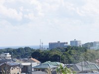勝浦のホテル・マンションと海・水平線を遠望