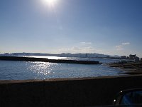 鴨川市街を遠望