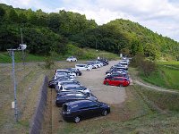 田んぼのオーナーさんの駐車場だったようです。後で気が付きました。