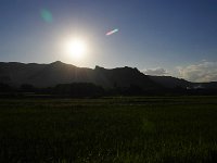 山の中は日暮れも早い