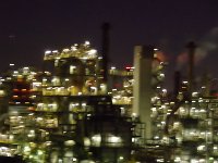 初めて見た工場の夜景・・・綺麗！