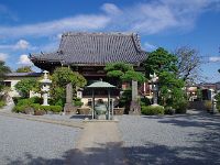 立派な本堂ですね！